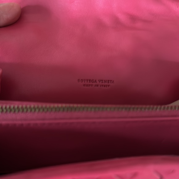 BOTTEGA VENETA Nappa Intrecciato Cosmetic Case in Barbie Pink - Picture 5 of 7